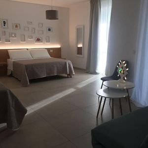 Le Rondini House